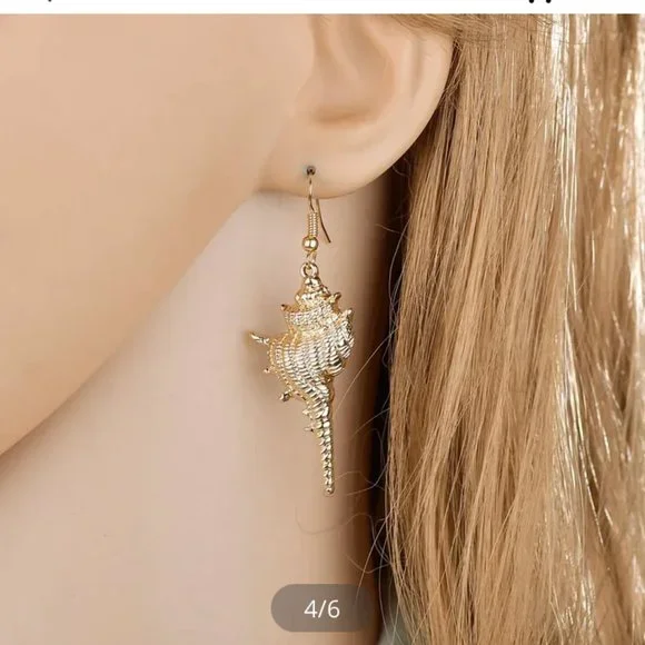 Silver Conch Shell Earrings - Picture 2 of 2